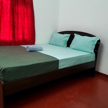 Nallur Holidays Inn Джафна Номер фото