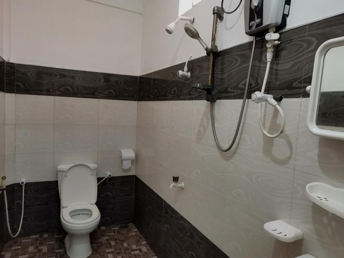 Nallur Holidays Inn Джафна Екстер'єр фото