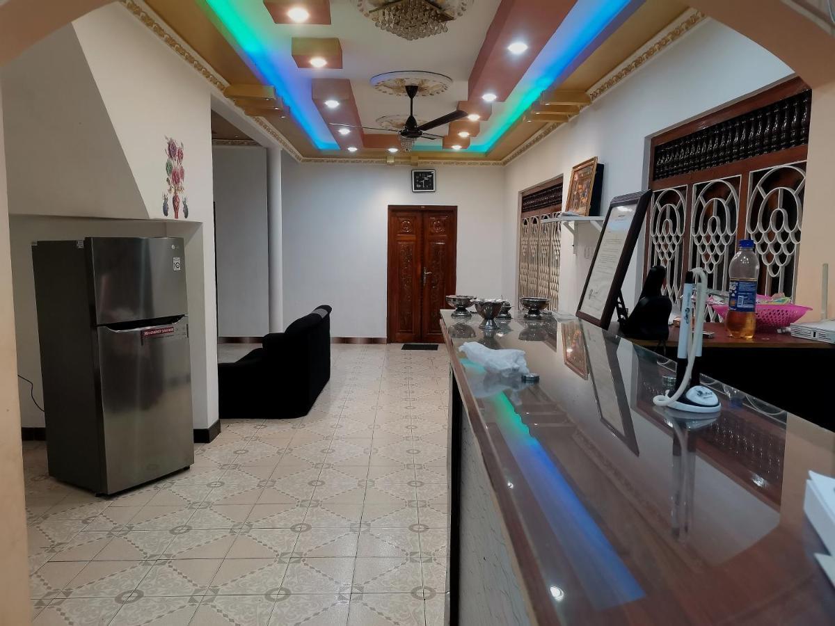Nallur Holidays Inn Джафна Екстер'єр фото