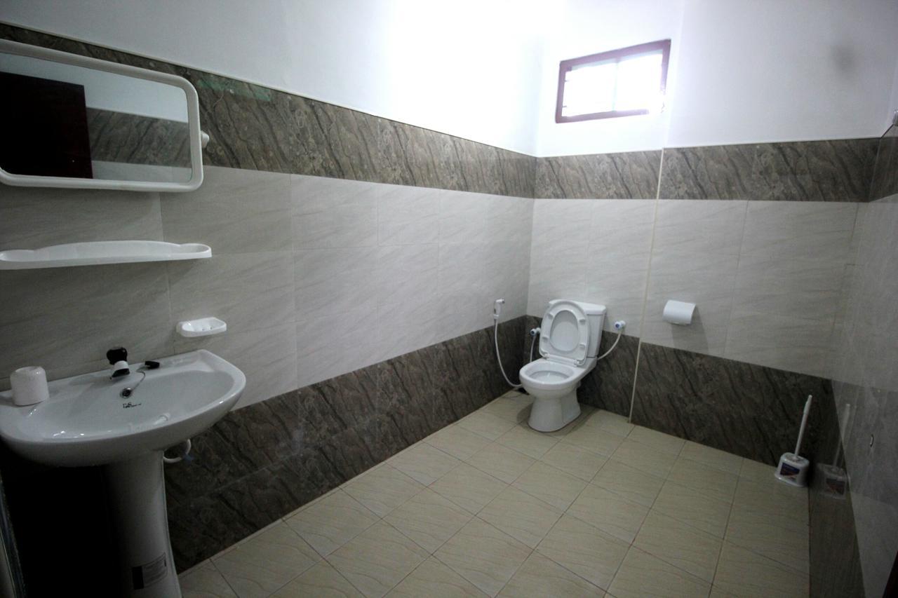 Nallur Holidays Inn Джафна Екстер'єр фото